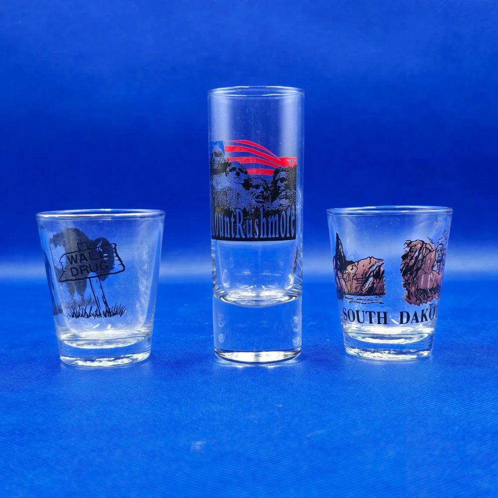 South Dakota Mount Rushmore Wall Drug Shot Glasses Set of 3 NWOT